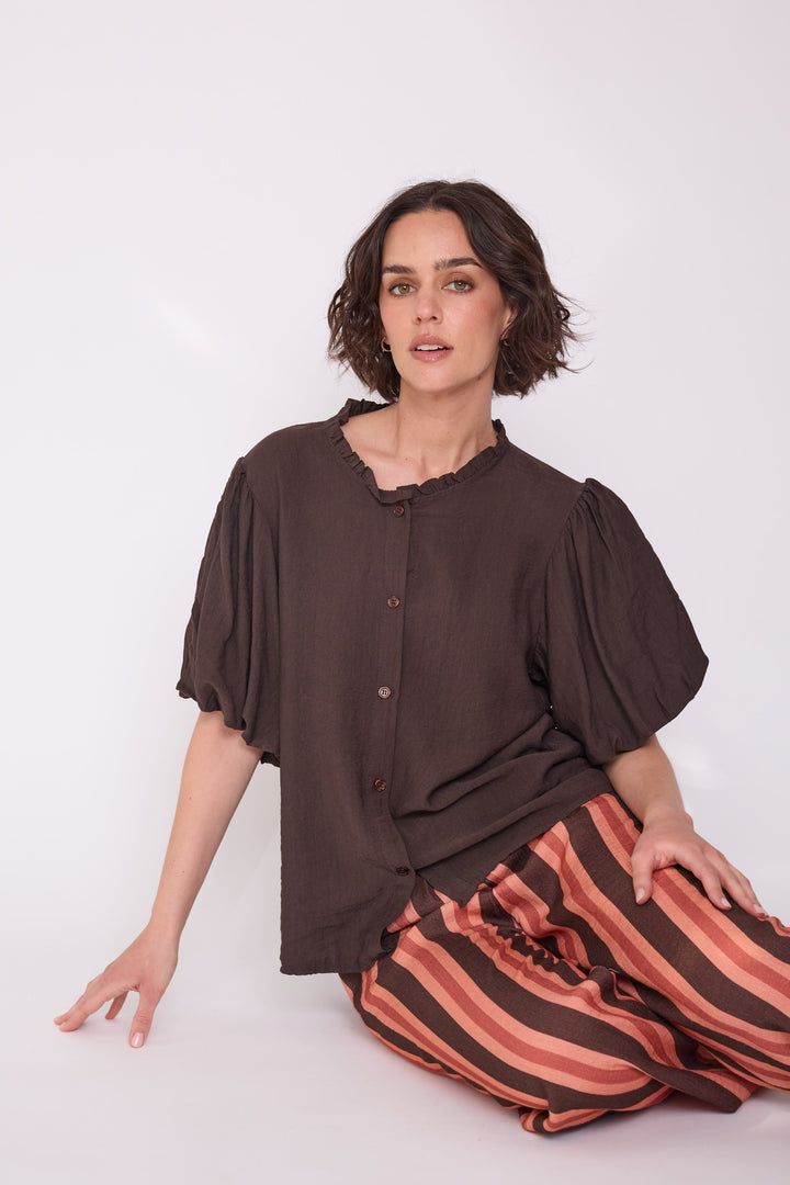 Blusa Catalina café