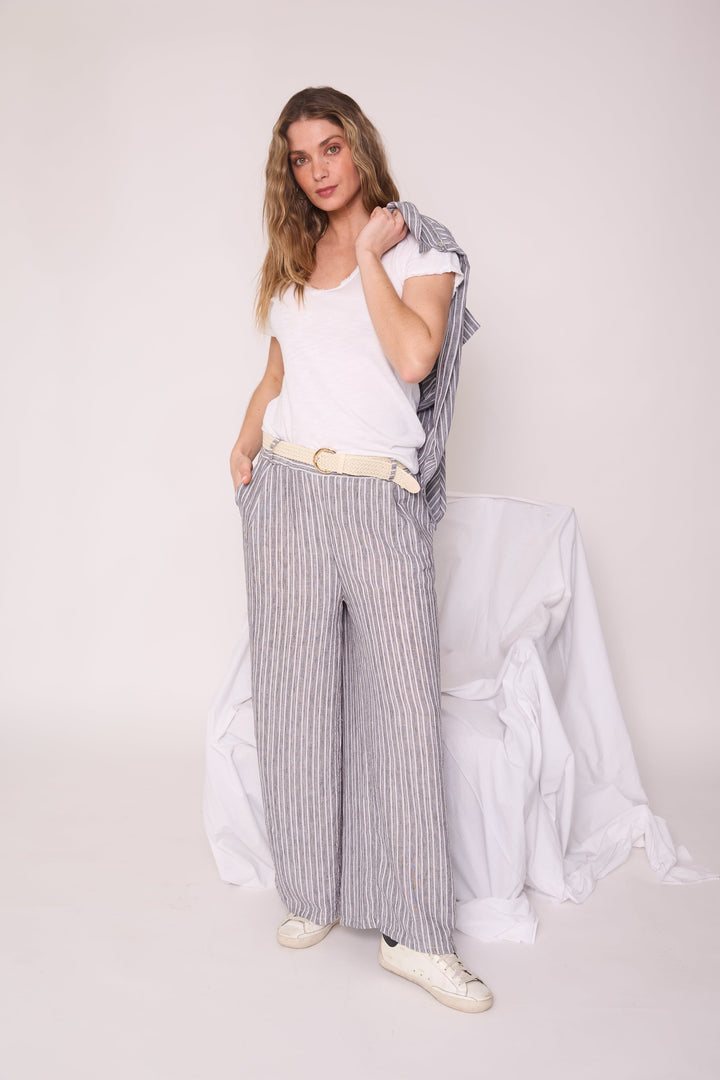 Pantalón Amparo celeste