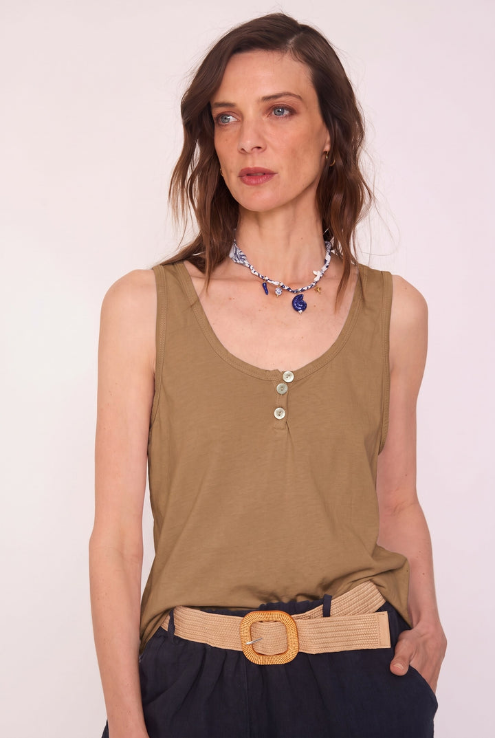 Polera Gabriela camel