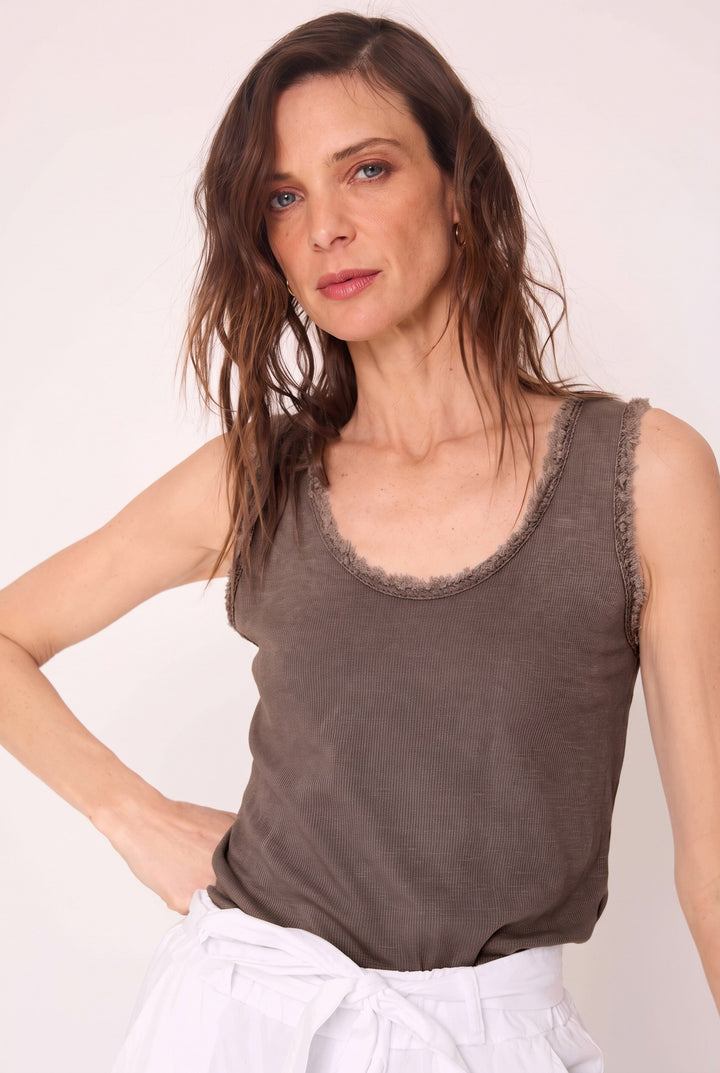 Polera María café