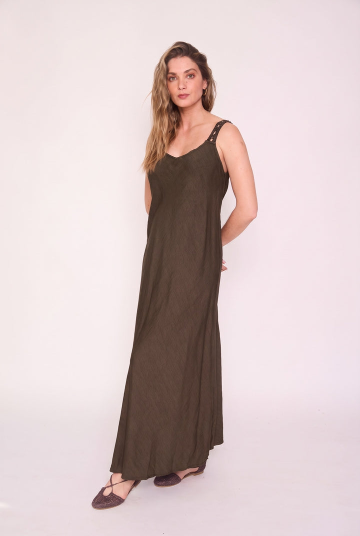 Vestido Gardenia café